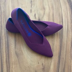 Rothy’s “The Point” flat in discontinued deep purple - size 8